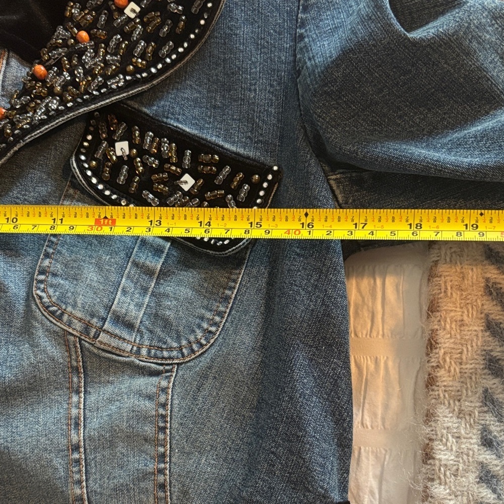 Vintage Stunning Simon Chang Medium Blue Denim Jacket with Beaded Embellishment - Picture 11 of 15